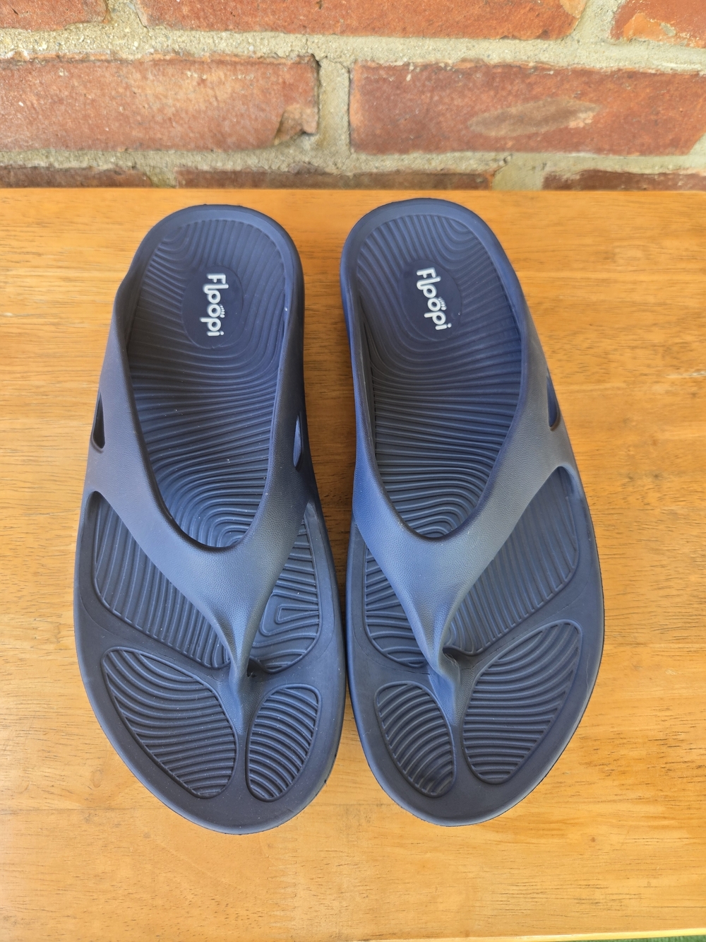 Floopi Flip flop Thong Open Toe Slip On Casual Comfort Rubber Sandals Navy